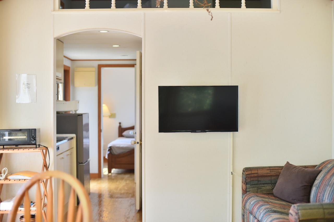 Panorama Ocean View Cottage Motobu Exterior photo